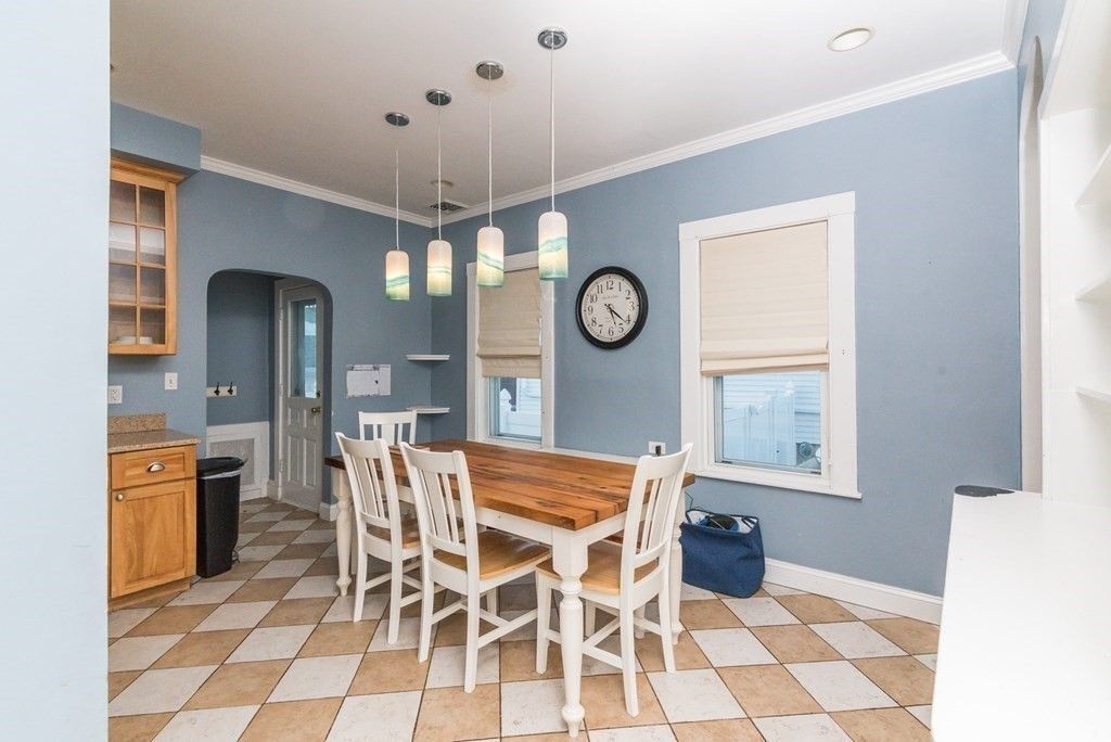 Dining room, Interior, Pendant Lights, Recessed Lighting