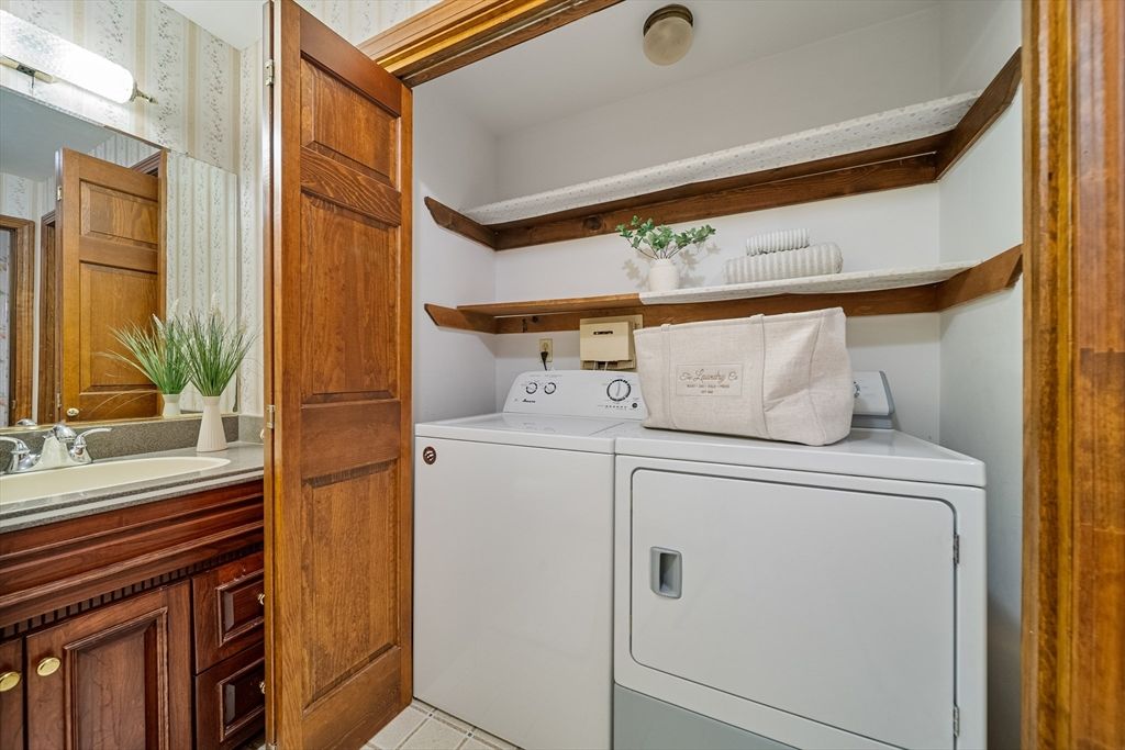 Interior, Utility Closets, Washer