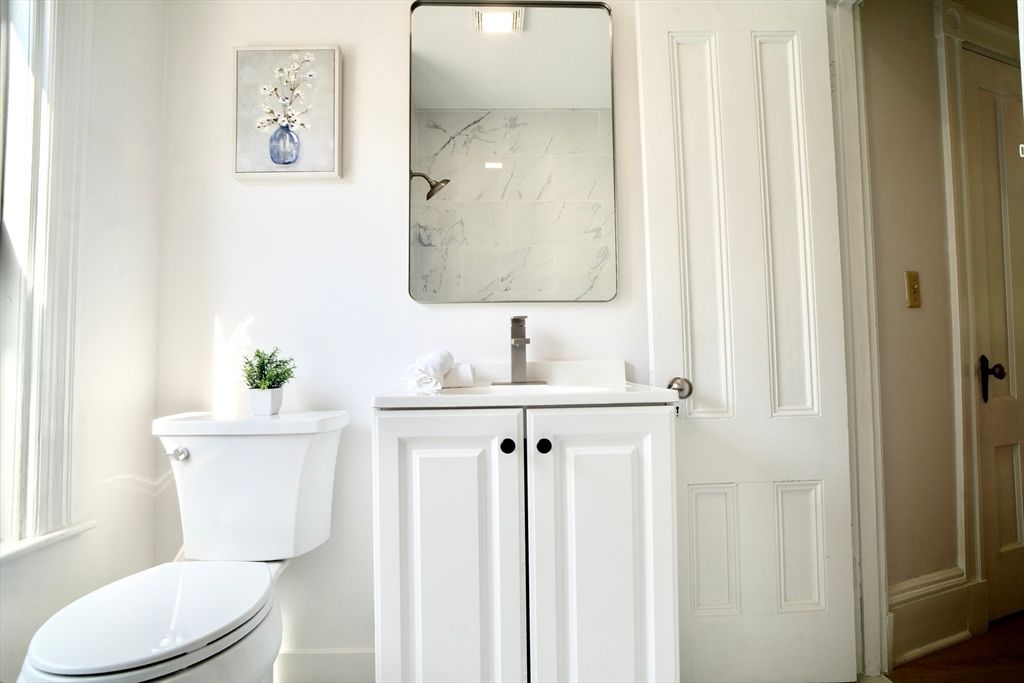Bathroom, Interior, Marble Walls