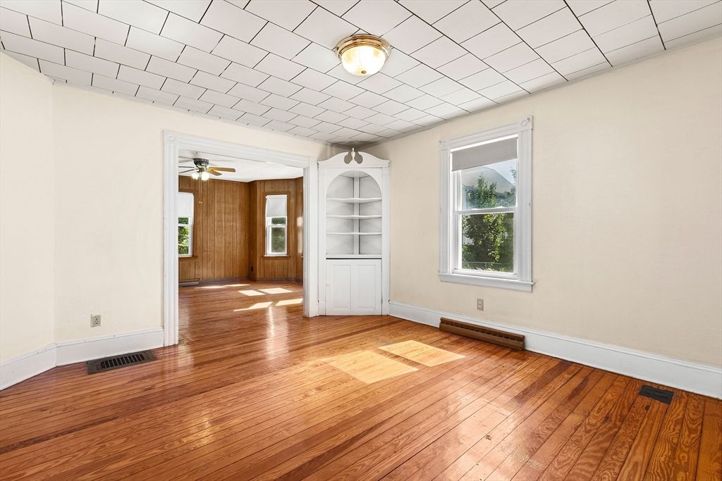 Empty room, Interior, Wood Texture Flooring, Wooden Walls