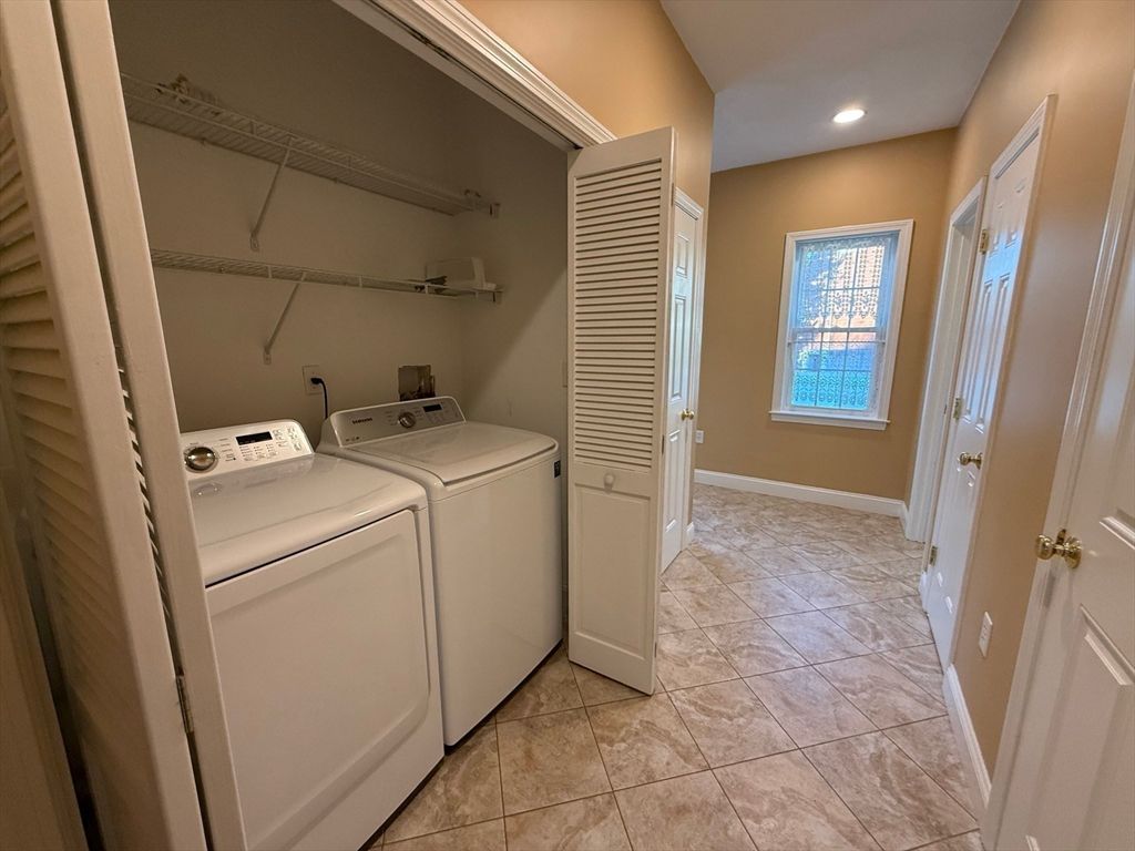 Interior, Recessed Lighting, Utility Closets, Washer
