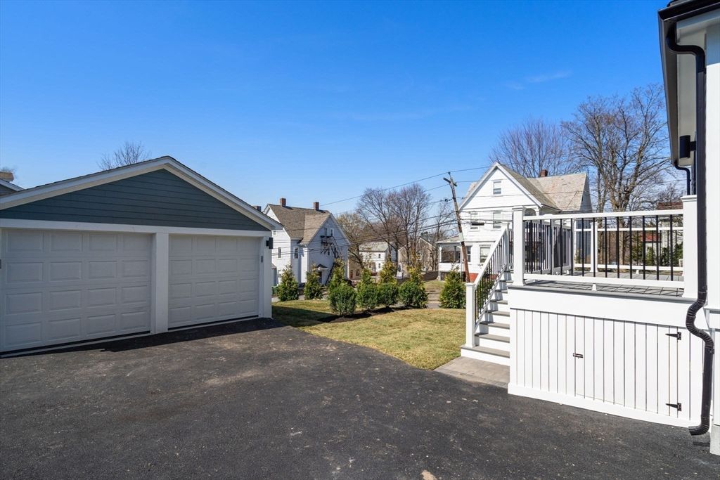 Backyard, Detached Garage, Exterior