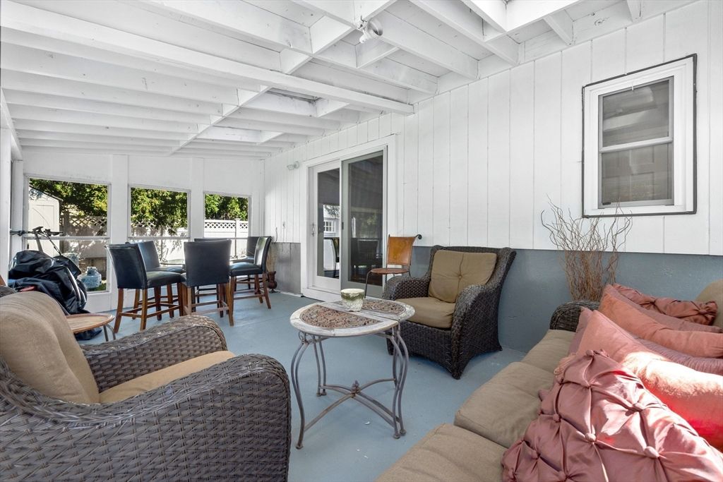 Dining room, Interior, Living room, Sun Room