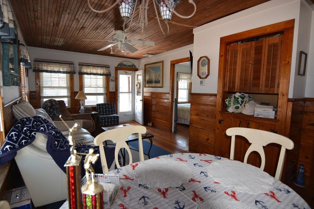Dining room, Interior, Living room, Wooden Ceilings, Wood Texture Flooring