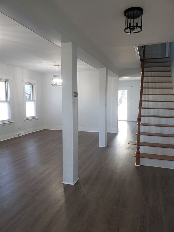 Empty room, Interior, Pendant Lights, Wood Texture Flooring