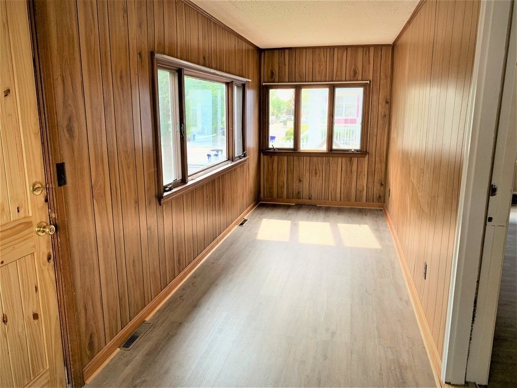 Empty room, Interior, Wood Texture Flooring, Wooden Walls