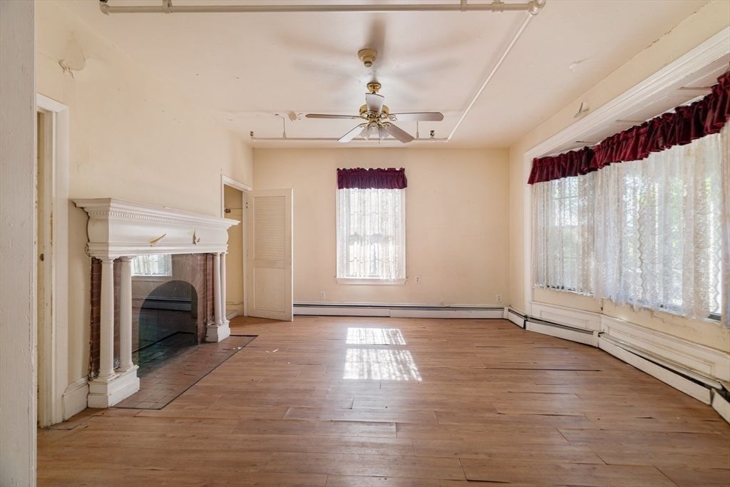 Empty room, Fireplace, Interior, Wood Texture Flooring