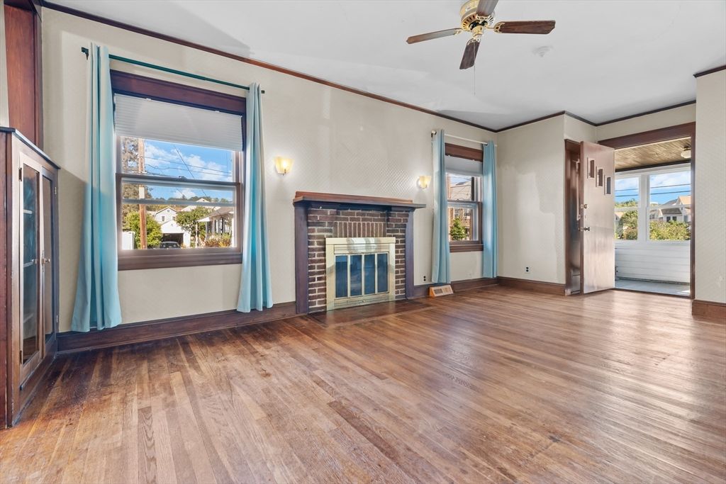 Empty room, Fireplace, Interior, Wood Texture Flooring