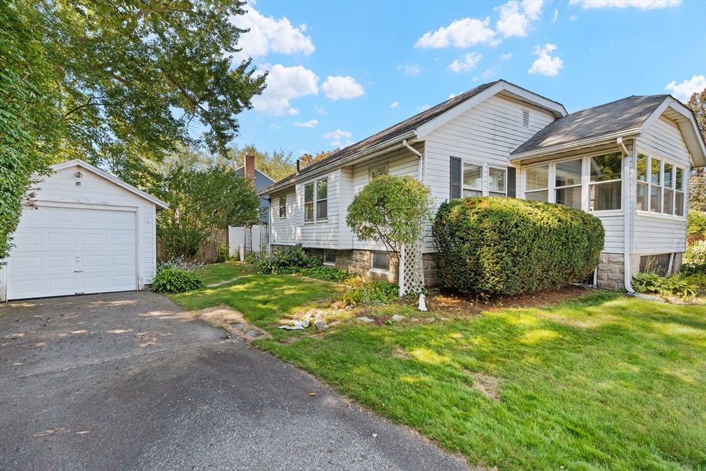 Backyard, Detached Garage, Exterior