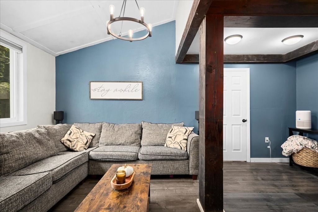 Interior, Living room, Pendant Lights, Wood Texture Flooring