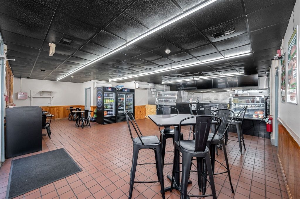 Dining room, Interior, Kitchen, Recessed Lighting
