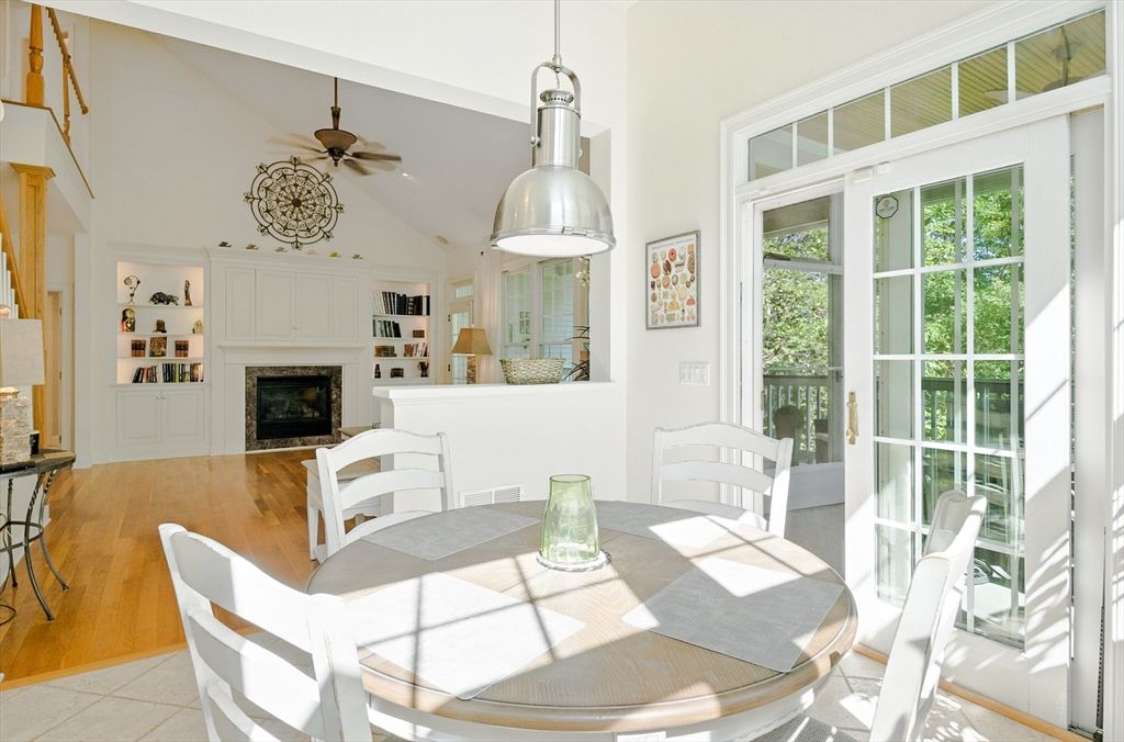 Dining room, Fireplace, Interior, Pendant Lights, Wood Texture Flooring