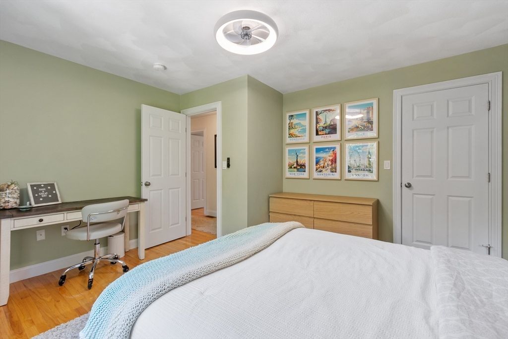 Bedroom, Home Office, Interior, Wood Texture Flooring