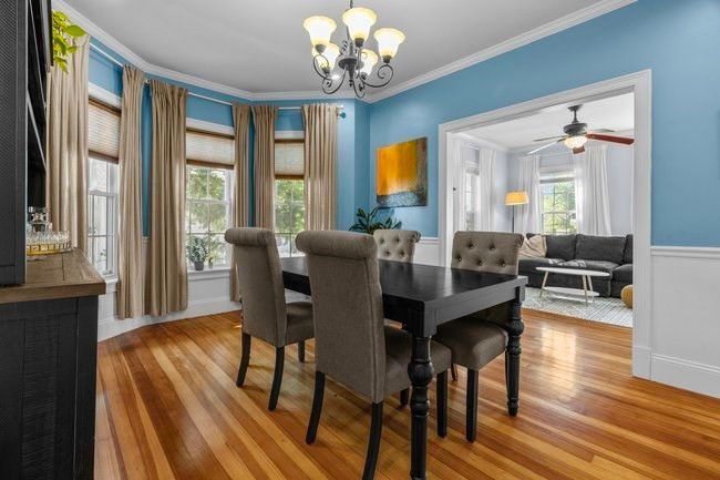 Chandelier, Dining room, Interior, Living room, Wood Texture Flooring