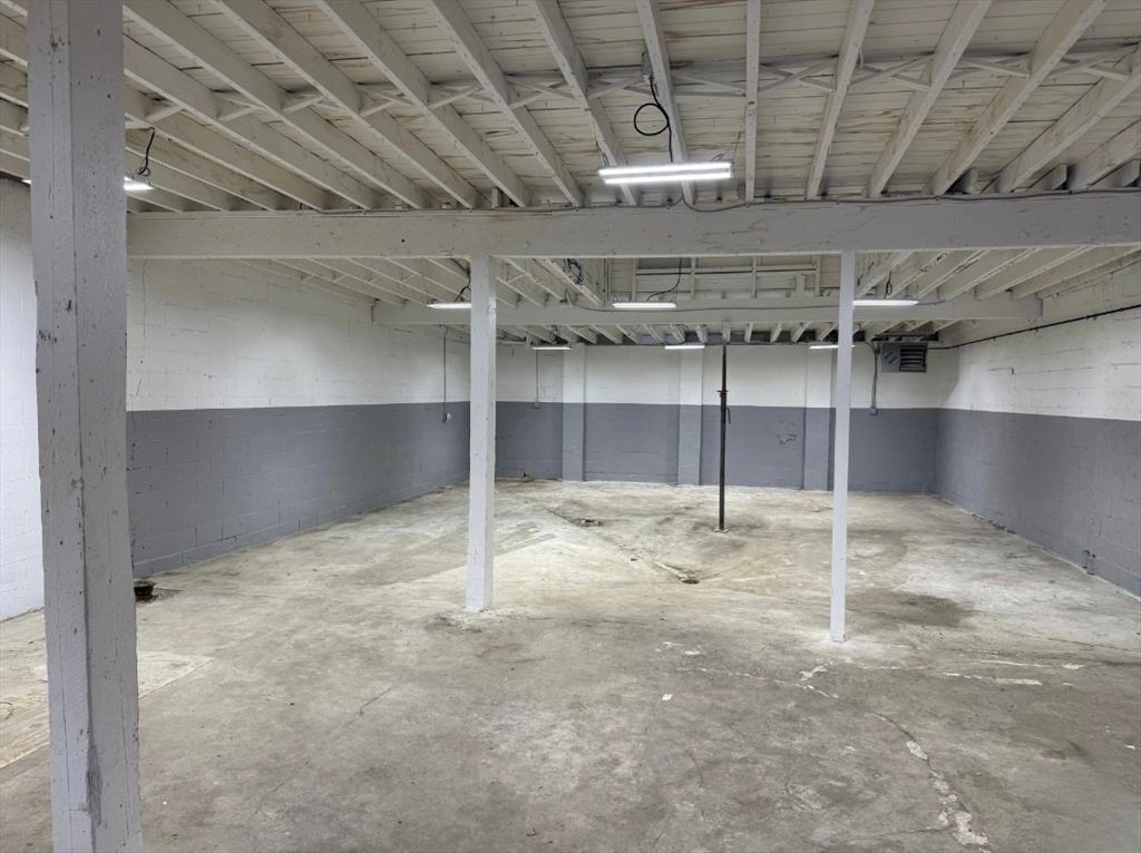 Interior, Wooden Beams