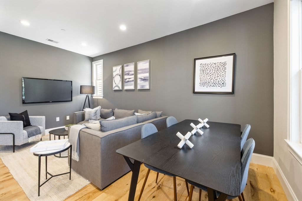 Dining room, Interior, Living room, Recessed Lighting, Wood Texture Flooring
