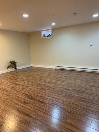 Empty room, Interior, Recessed Lighting, Wood Texture Flooring