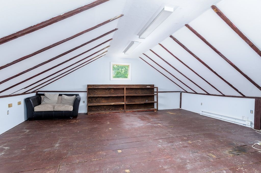 Empty room, Interior, Wooden Beams, Wood Texture Flooring