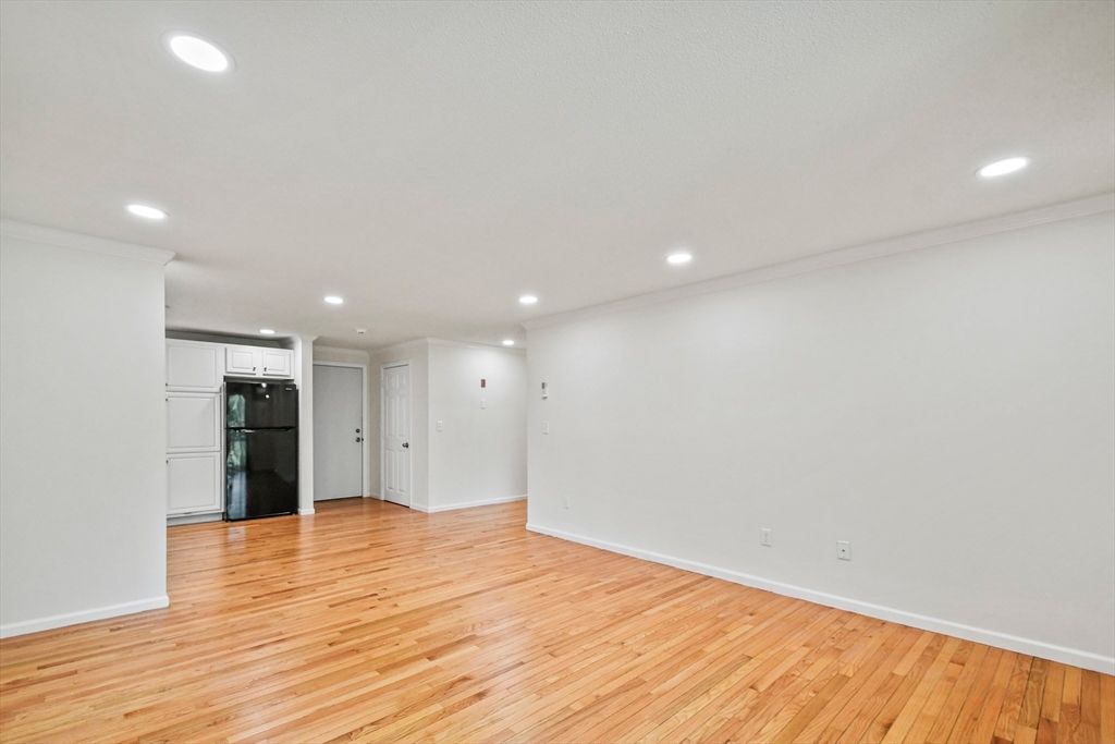 Empty room, Interior, Kitchen, Recessed Lighting, Wood Texture Flooring