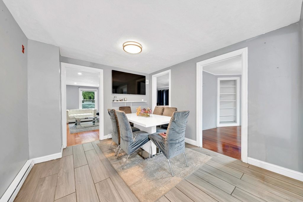 Dining room, Interior, Recessed Lighting, Wood Texture Flooring