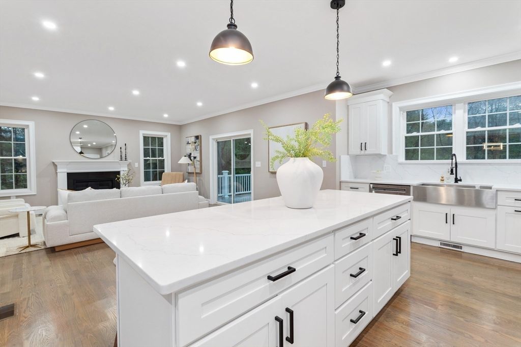 Fireplace, Interior, Kitchen, Living room, Pendant Lights, Recessed Lighting, Wood Texture Flooring