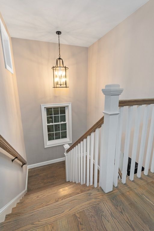 Interior, Pendant Lights, Wood Texture Flooring