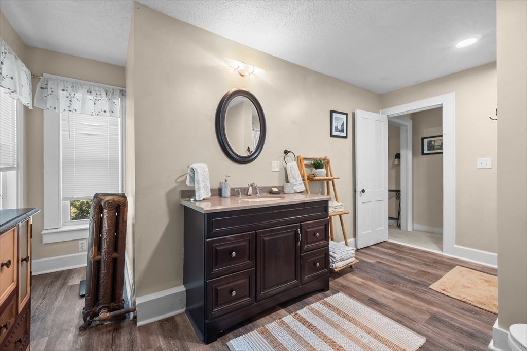 Bathroom, Interior, Recessed Lighting, Wood Texture Flooring