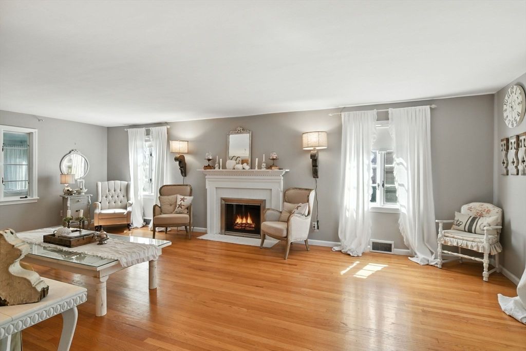Fireplace, Interior, Living room, Wood Texture Flooring