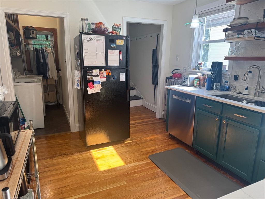 Interior, Kitchen, Pendant Lights, Wood Texture Flooring