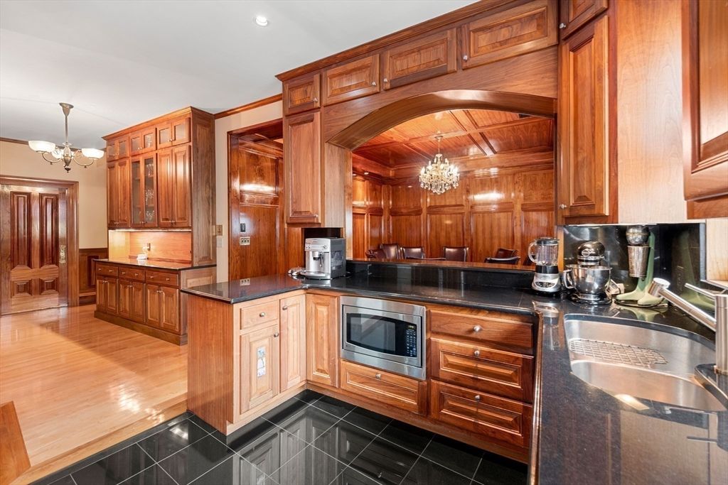 Chandelier, Interior, Kitchen, Recessed Lighting, Wood Texture Flooring