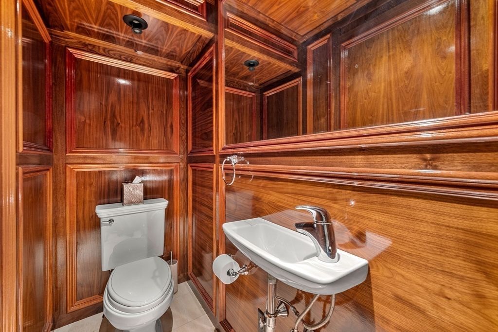 Bathroom, Interior, Wooden Ceilings, Wooden Walls