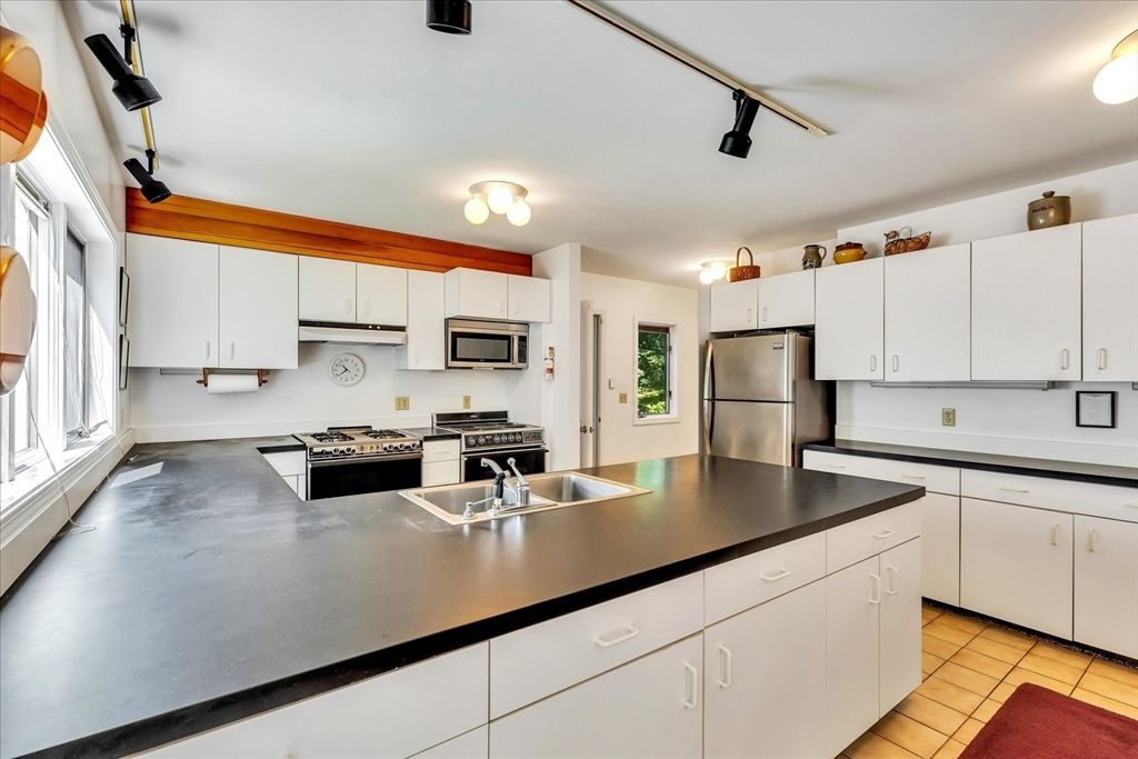 Interior, Kitchen, Stainless Steel Appliances