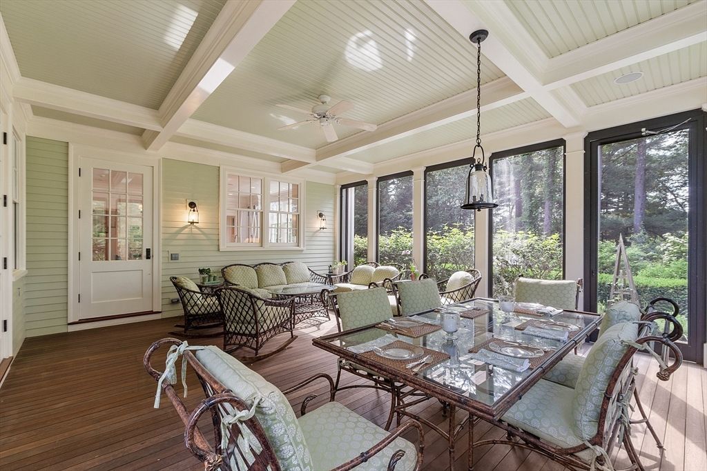 Dining room, Interior, Living room, Pendant Lights, Wood Texture Flooring