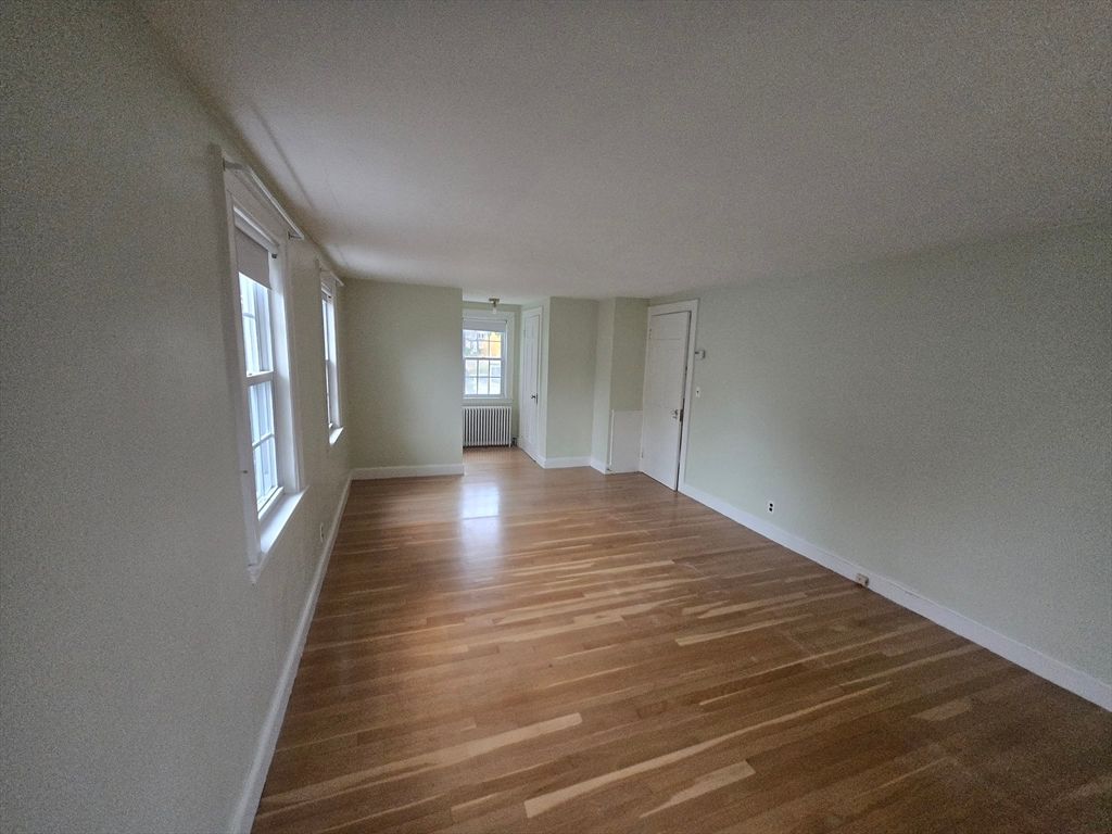 Empty room, Interior, Pendant Lights, Wood Texture Flooring