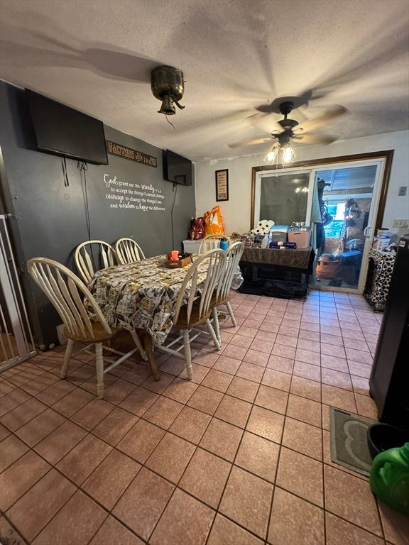 Dining room, Interior
