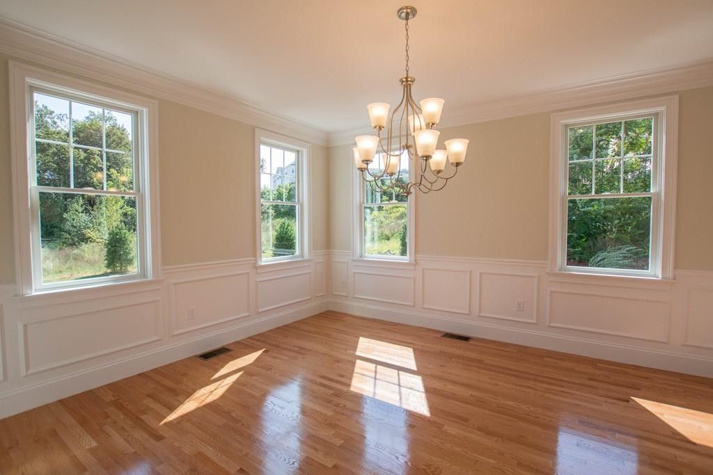 Chandelier, Empty room, Interior, Wood Texture Flooring