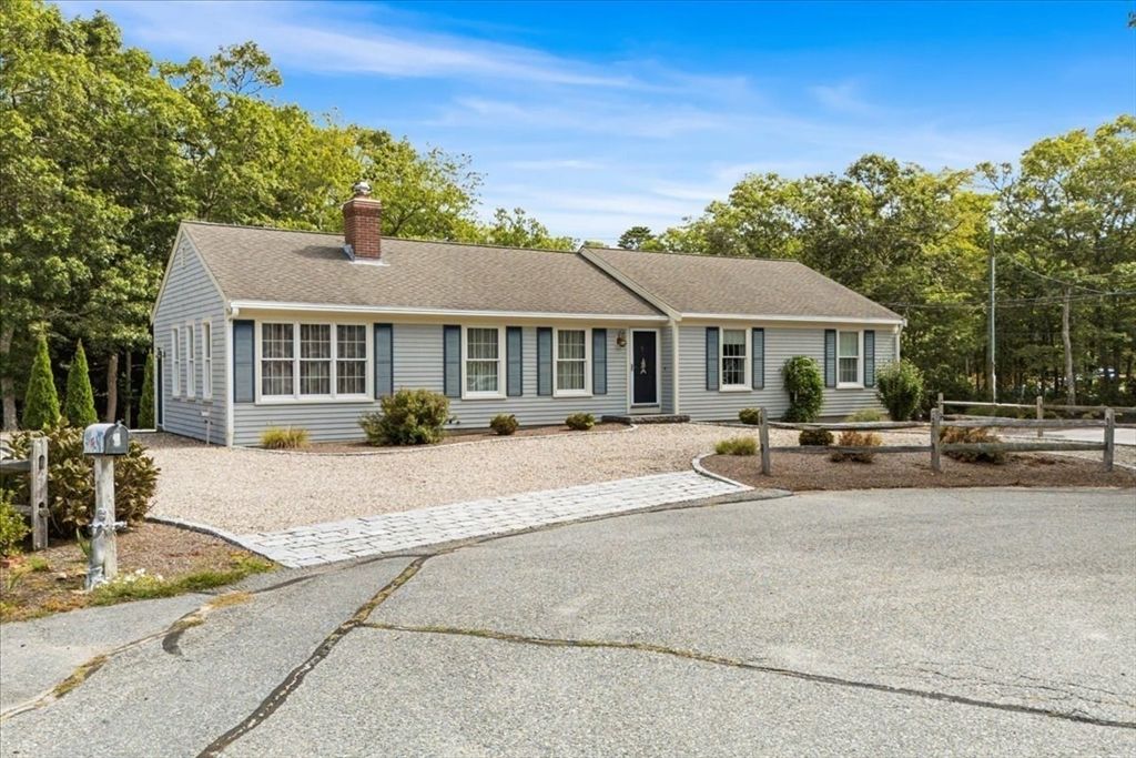 Exterior, Facade, Cape Cod