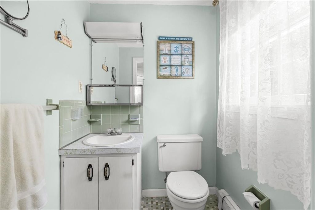 Bathroom, Interior