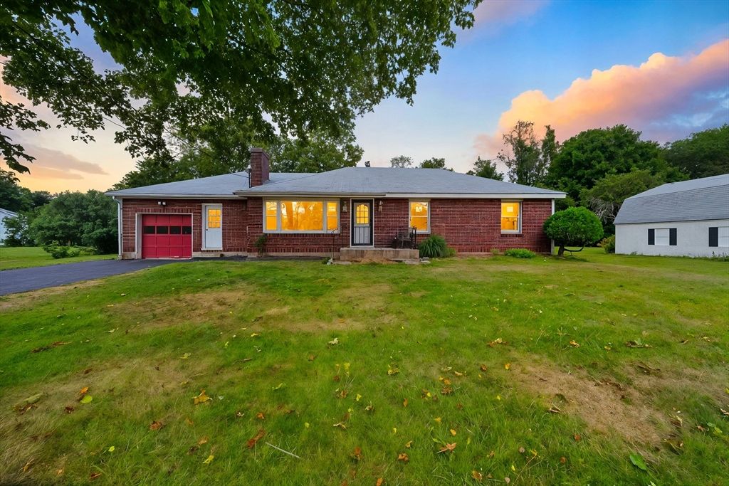 Attached, Backyard, Exterior, Facade, Brick Facade, Ranch