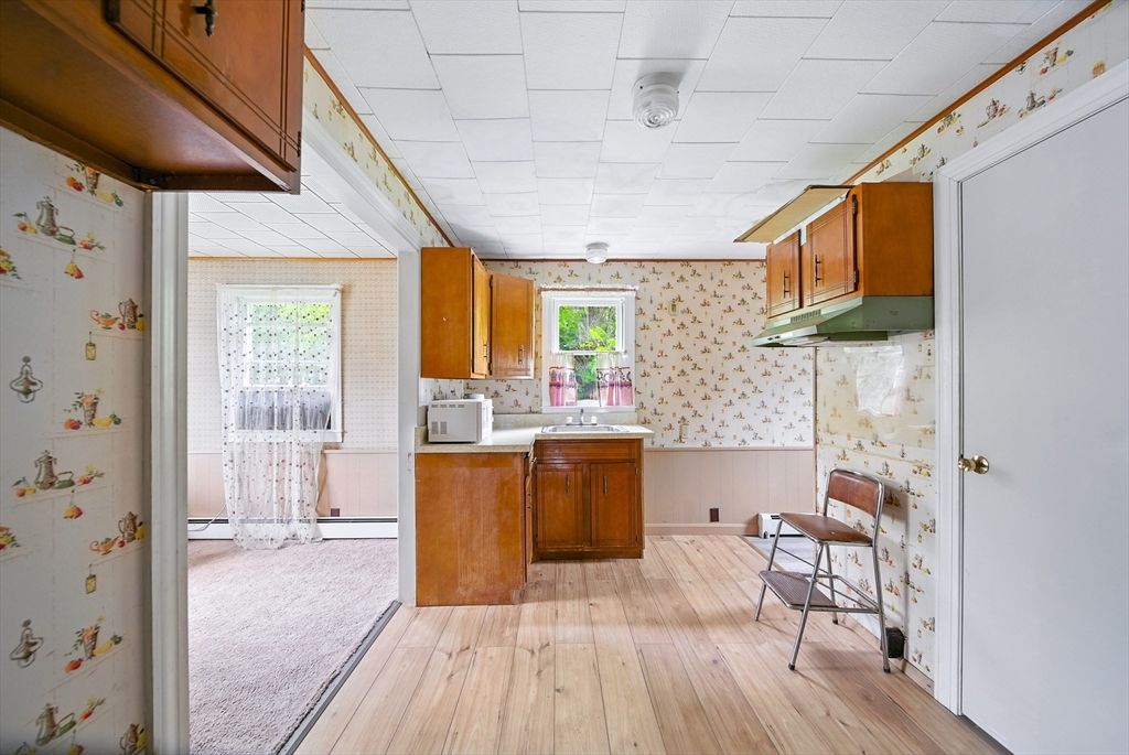Interior, Kitchen, Wood Texture Flooring