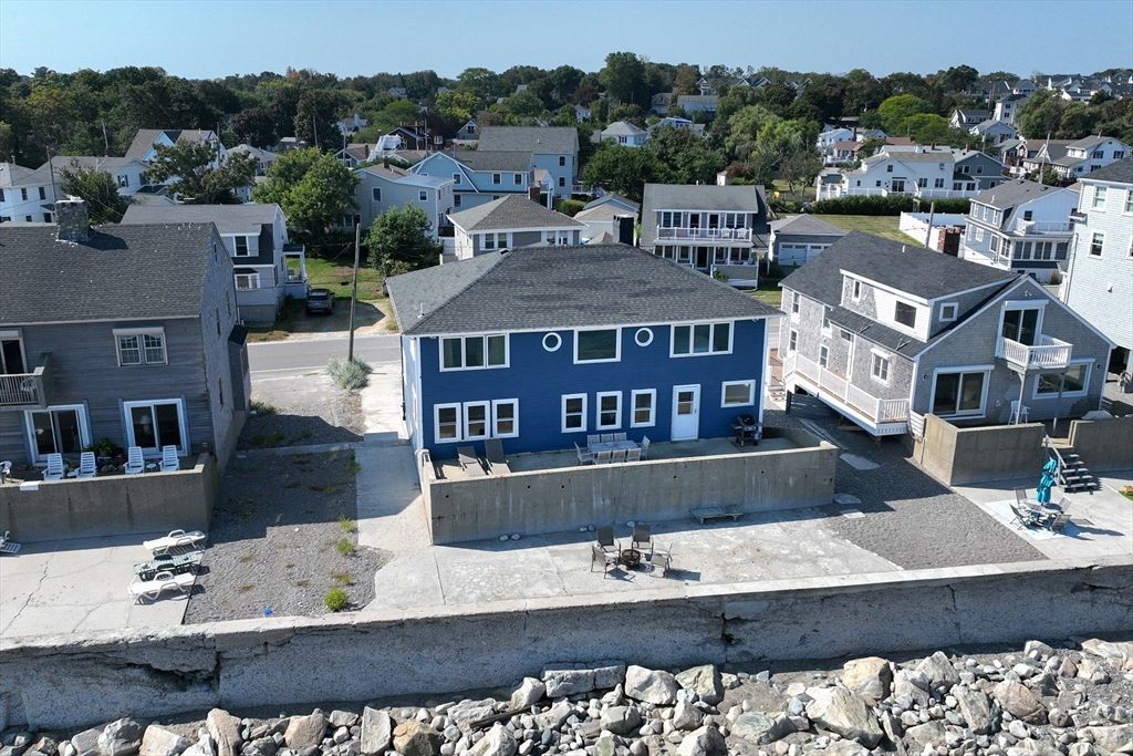 Exterior, Drone