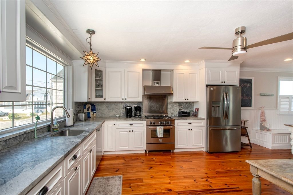 Interior, Kitchen, Pendant Lights, Recessed Lighting, Stainless Steel Appliances, Wood Texture Flooring