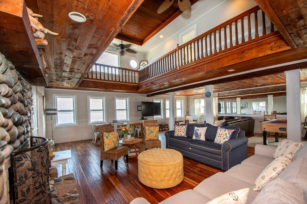 Dining room, Interior, Living room, Recessed Lighting, Stone Walls, Wooden Ceilings, Wood Texture Flooring