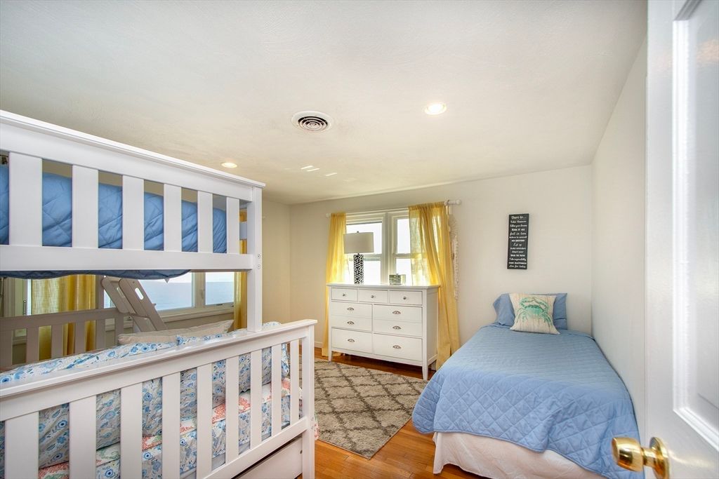 Bedroom, Interior, Recessed Lighting, Water, Wood Texture Flooring