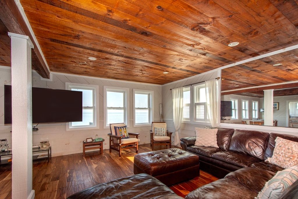 Interior, Living room, Recessed Lighting, Wooden Ceilings, Wood Texture Flooring