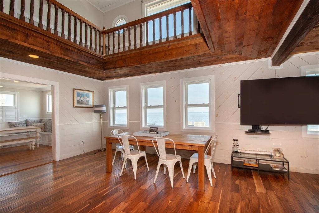 Dining room, Interior, Piano, Wooden Ceilings, Wood Texture Flooring