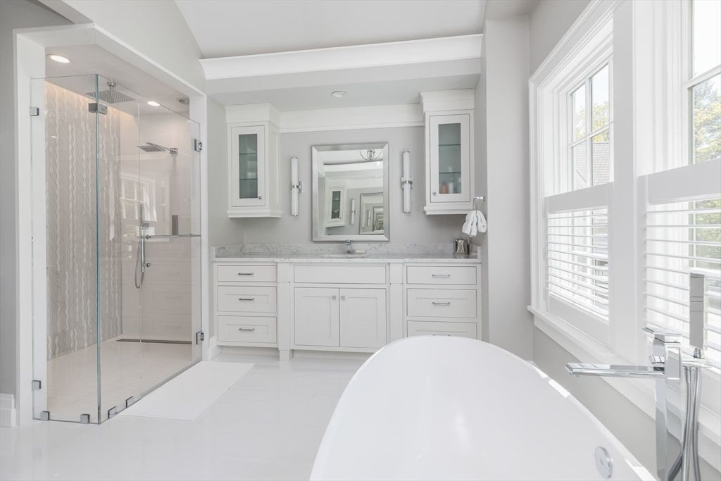 Bathroom, Dual Sink Vanities, Free Standing Baths, Glass Shower, Interior, Recessed Lighting