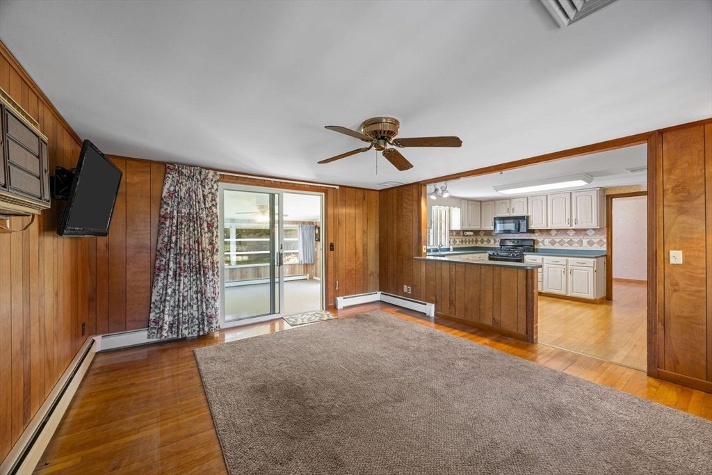 Interior, Kitchen, Wood Texture Flooring, Wooden Walls