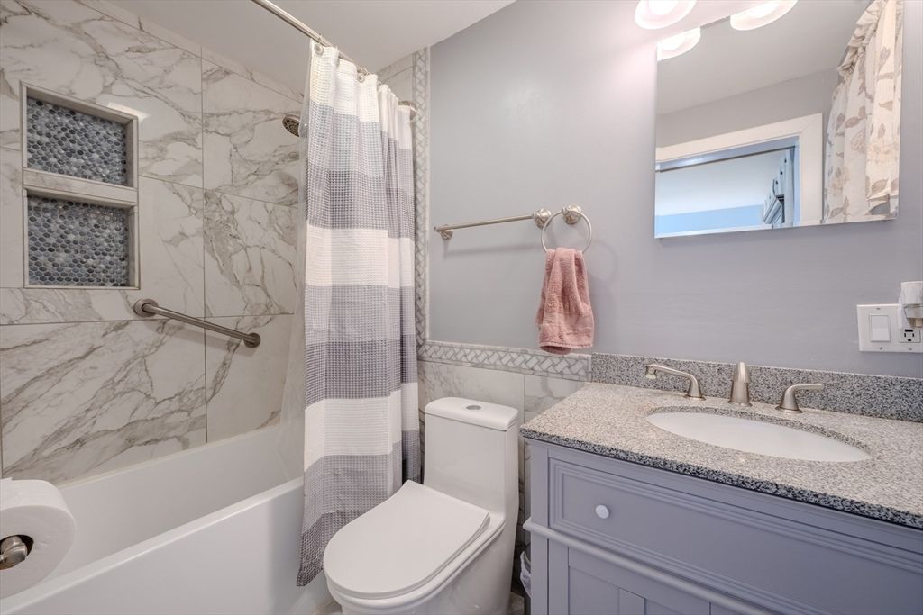 Bathroom, Interior, Marble Walls