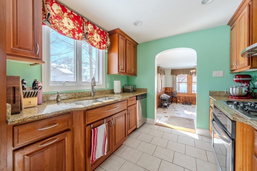 Dining room, Interior, Kitchen, Recessed Lighting